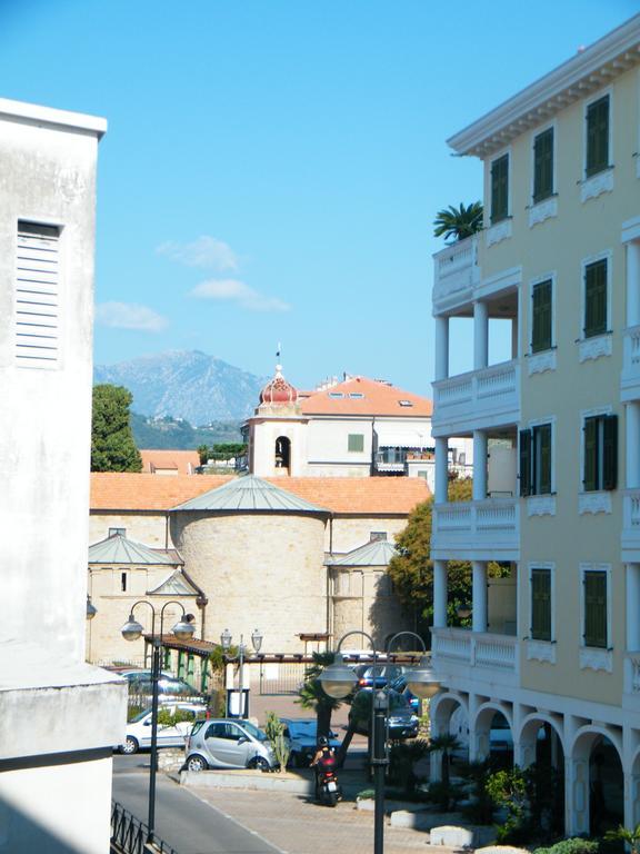 Appartamento Vacanze I Provenzali 보르디게라 외부 사진